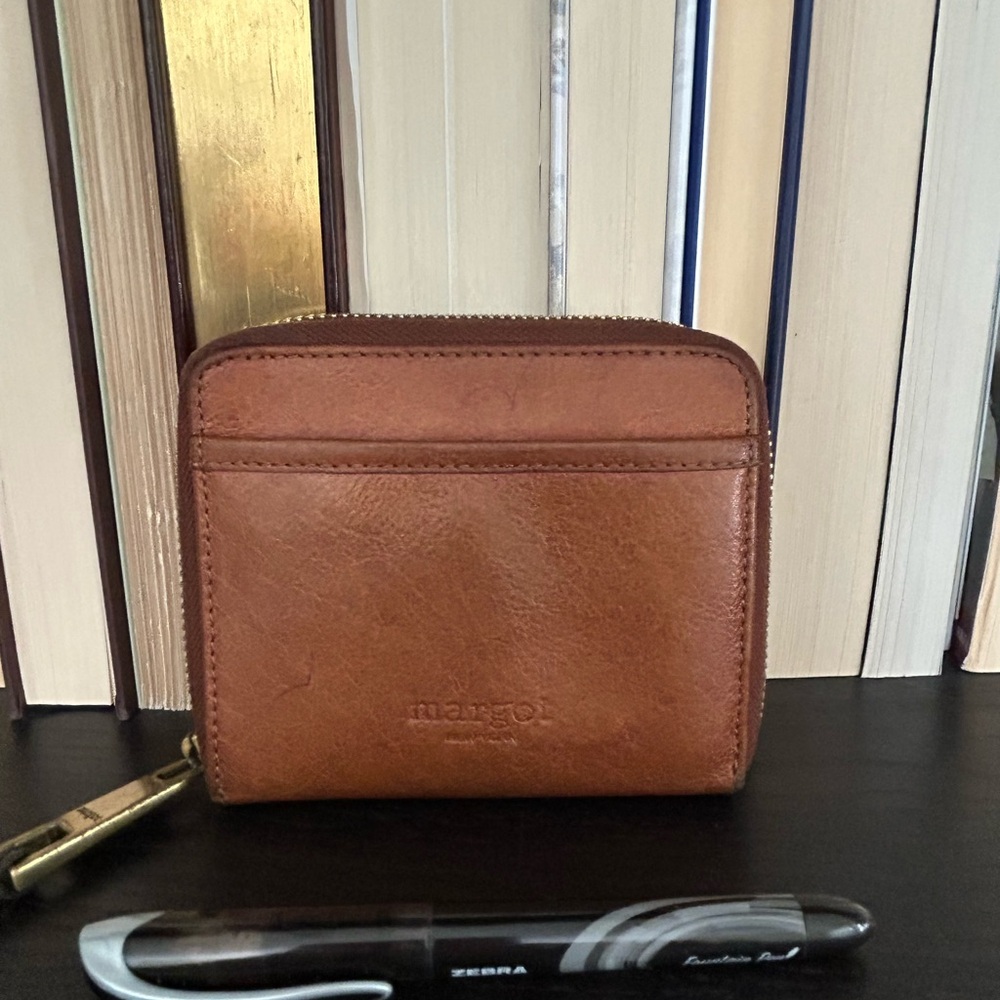 Margot New York - Cyrus Slim Small Zip Around Brown Genuine Leather
Wallet